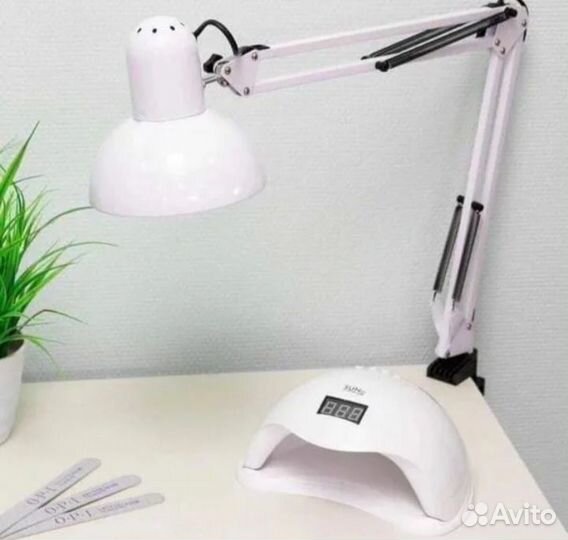 Лампа настольная для маникюра