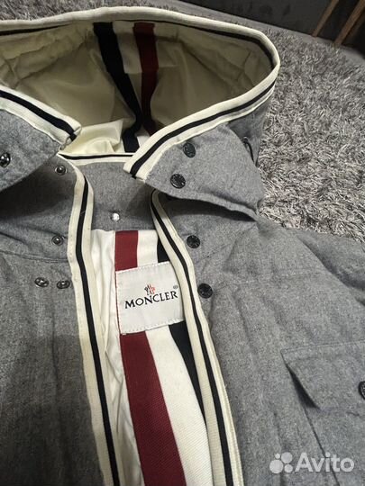 Пуховик moncler