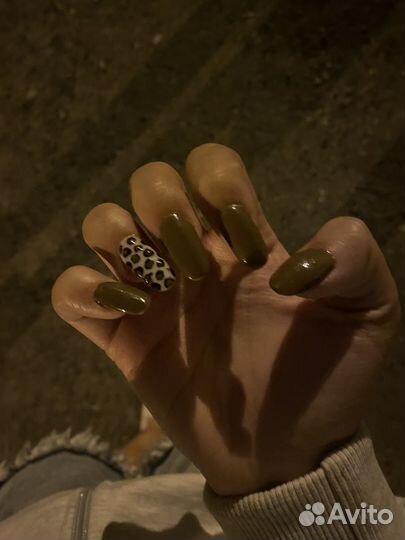 Начинающий мастер маникюра