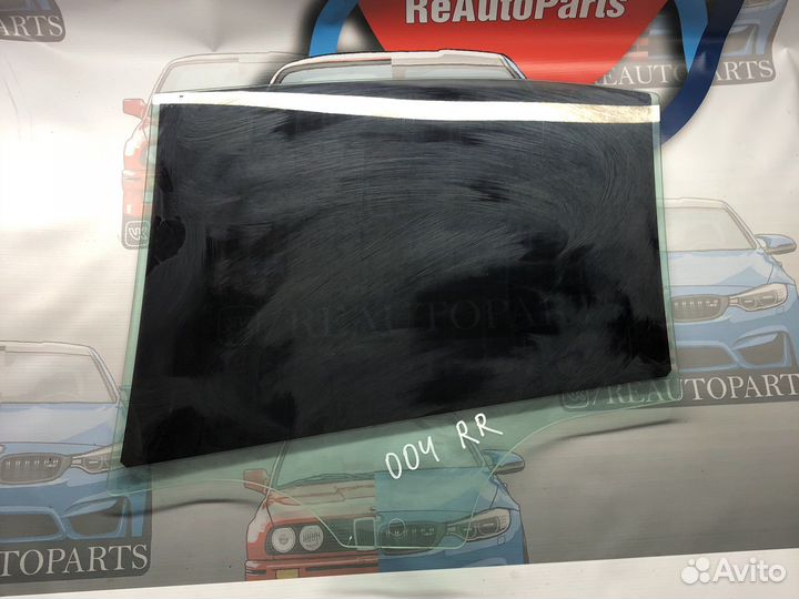Стекло задней правой двери бмв