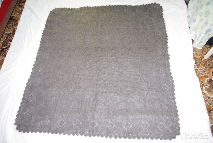 Платок пуховый (шаль). Новый