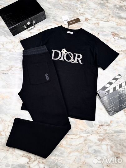 Christian Dior костюм