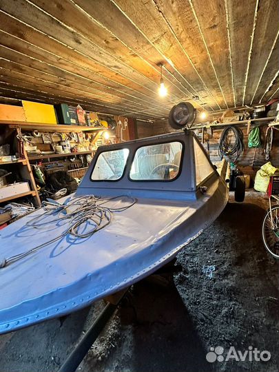 Продам лодку Крым,с мотором Ямаха,на телеге