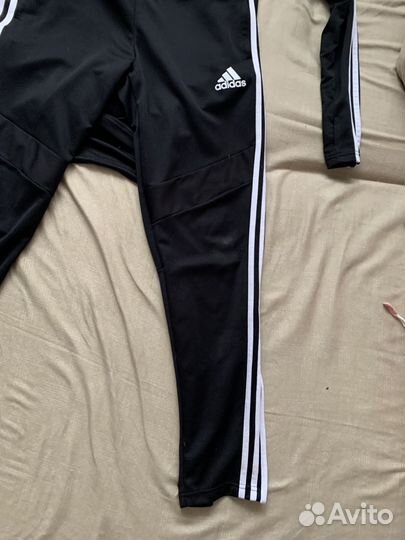 Черный спортивный костюм adidas