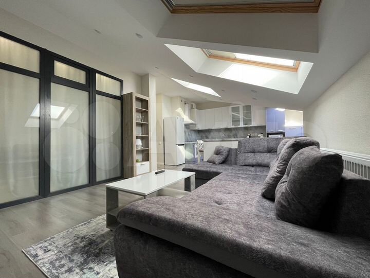 2-к. квартира, 52 м², 6/6 эт.