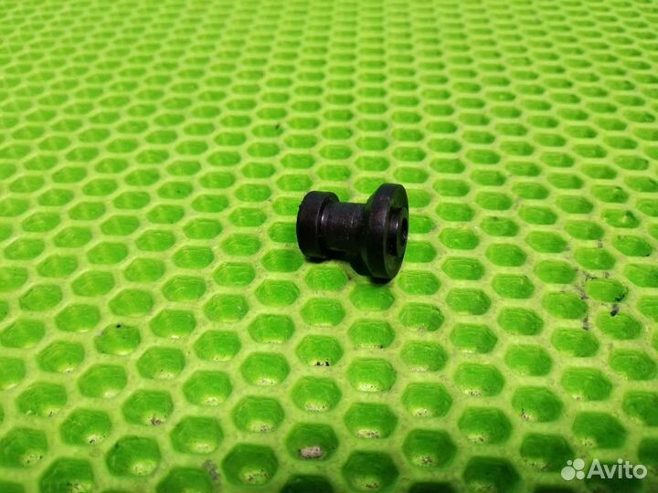 Фиксатор перекидной ручки на коляску