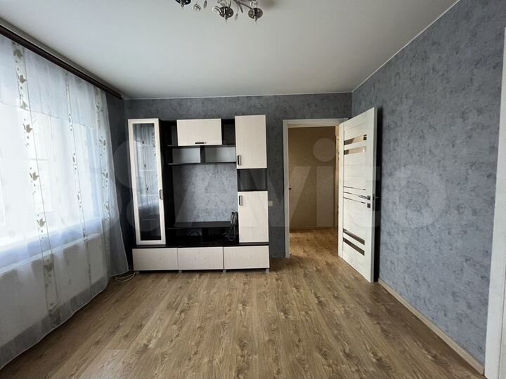 2-к. квартира, 40 м², 1/2 эт.