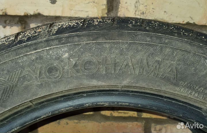 Yokohama Advan Sport V103S 225/50 R17 98Y