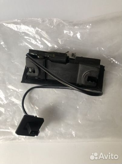 Кнопка открывания багажника Opel Astra H