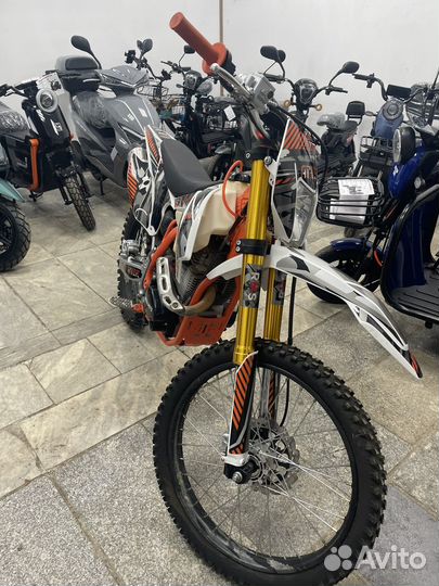 Мотоцикл эндуро Regulmoto athlete 250 21/18 enduro