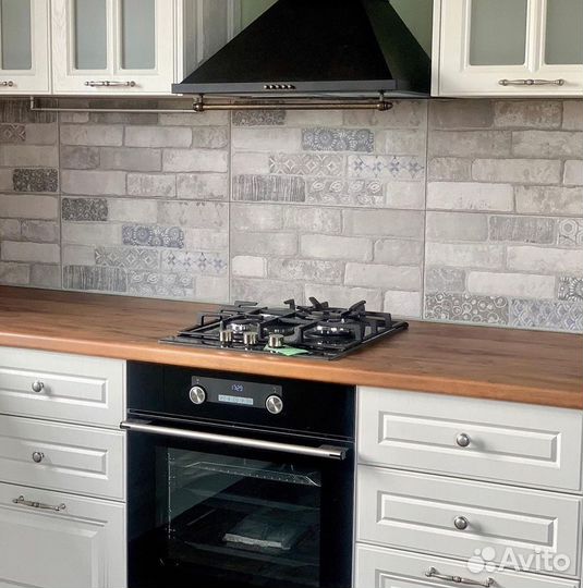 Кухня до потолка на заказ