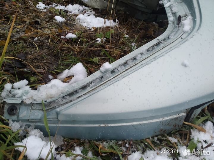 Заднее правое крыло Renault Logan 1