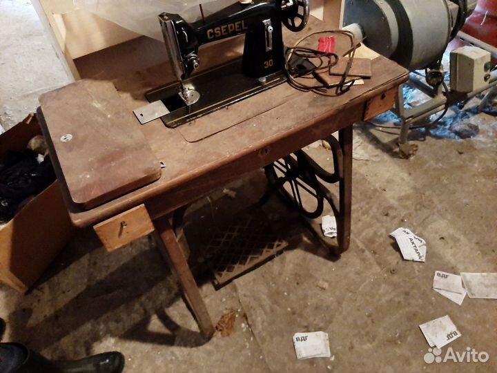 Швейная машина Csepel 30