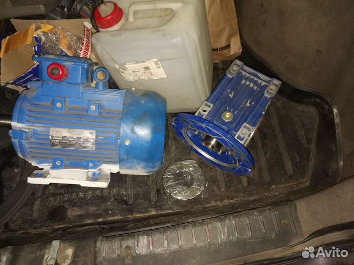 Мотор редуктор