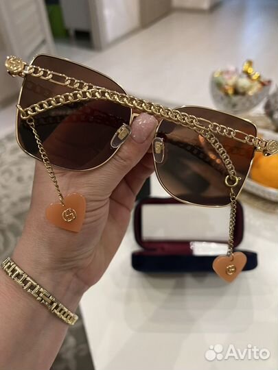 Солнцезащитные очки gucci