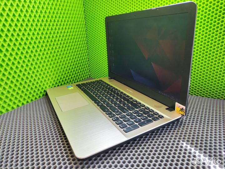 Мощный Ноутбук Асус 256ssd/W10pro/держит зар