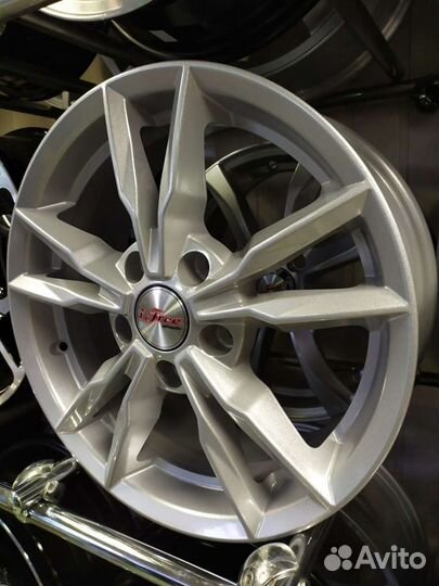 Диски R16 5x114,3 et45 d67,1 iFree Икигай Новые