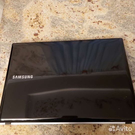 Ноутбук Samsung