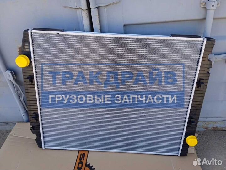 Радиатор Ивеко Стралис без рамки