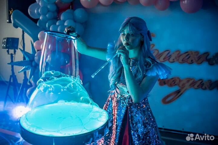 Шоу мыльных пузырей, аниматор