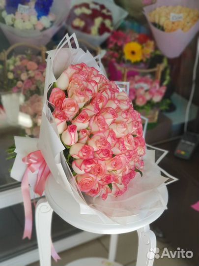 Букеты из 101 розы в упаковке