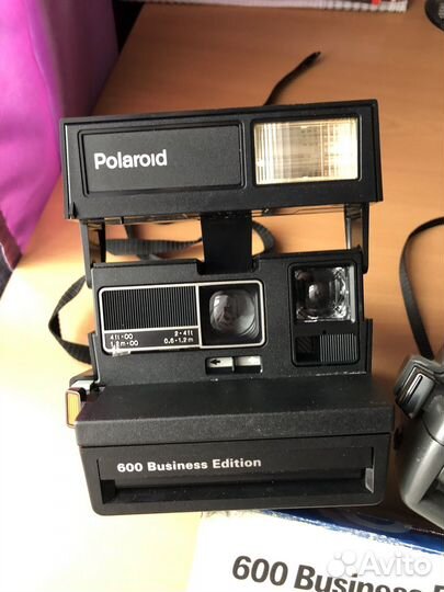 Плёночный фотоаппарат polaroid