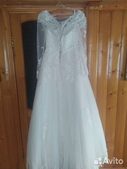 Свадебное платье