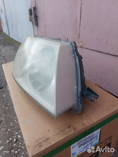 Фара передняя правая Nissan Almera Classic B10