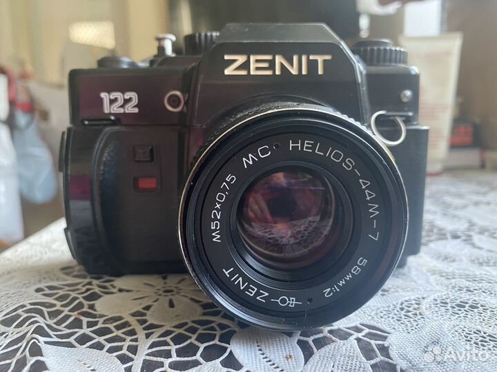 Плёночный фотоаппарат Зенит 122