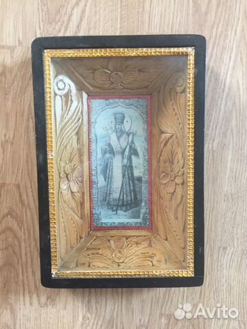 Икона на резном деревянном подрамнике
