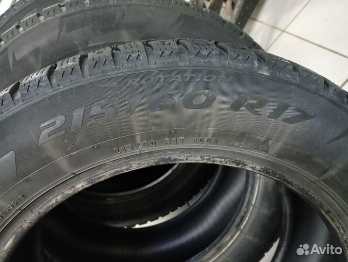 Pirelli Ice Zero 215/60 R17