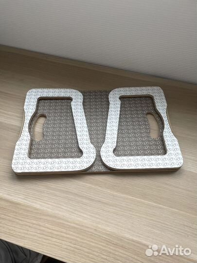 Столик IKEA Brada