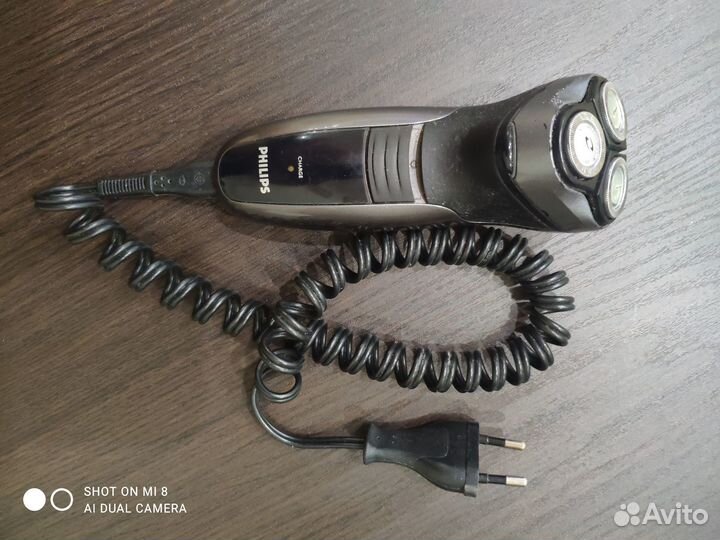 Бритва электрическая philips
