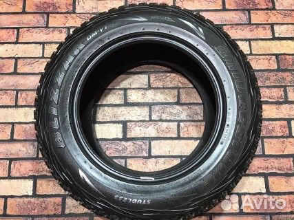 Bridgestone Blizzak DM-V1 265/60 R18