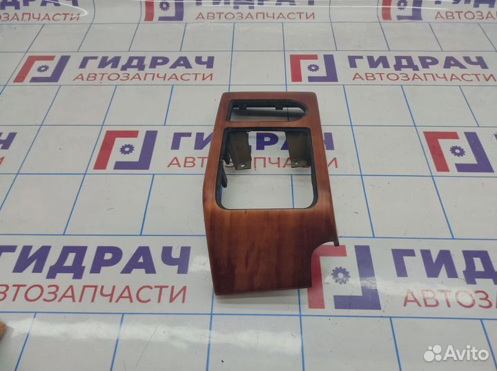 Накладка торпедо левая Land Rover Range Rover (L32