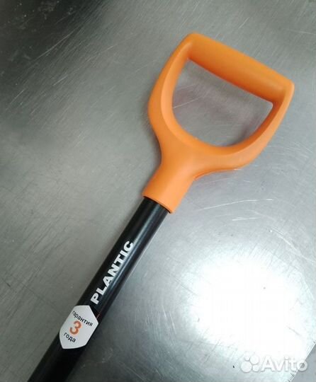 Лопата совковая Fiskars Plantic