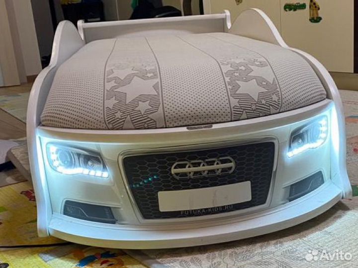 Детская кровать машина с матрасом Futuka-kids