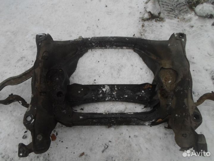 Балка подмоторная S-класс W221 (2005—2009) Mercedes-Benz