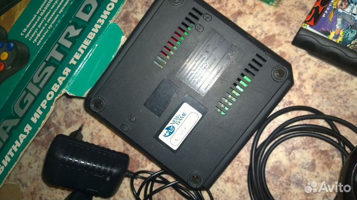 Sega Mega Drive (+ картриджи) не рабочая