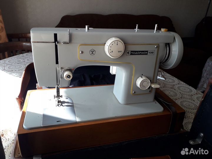 Швейная машина Подольск 132 электрическая