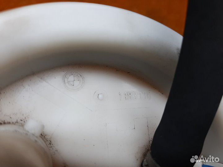 Бензонасос правый Bmw 5-Series E39 M54B25 (256S5)