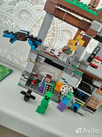 Лего Майнкрафт 734 детали