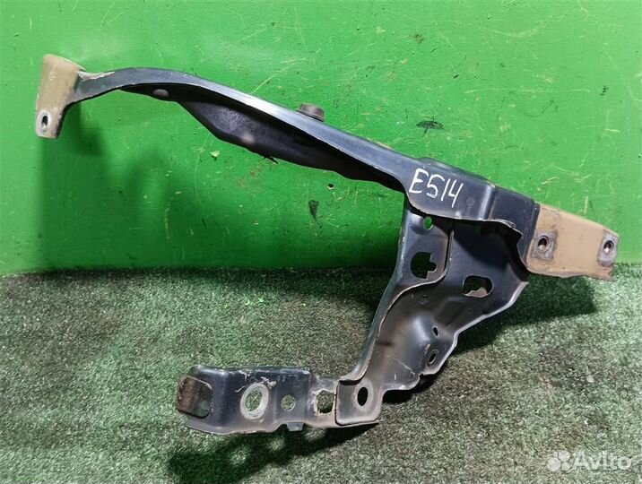 Панель передняя правая часть Opel astra H 2009