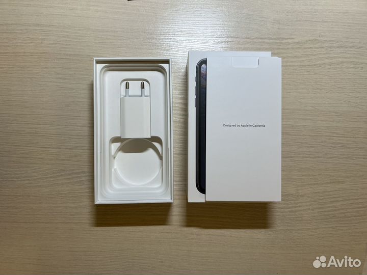 iPhone XR (128 gb) Черный