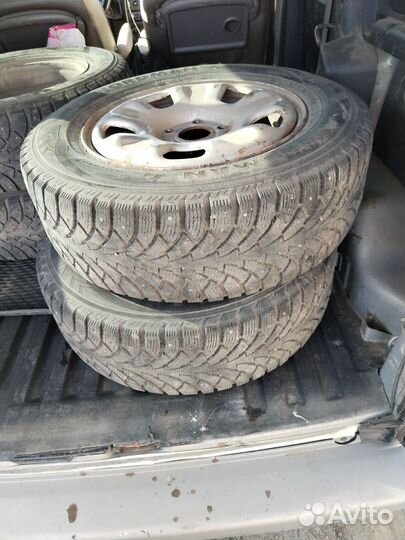 Nordman Nordman 4 215/65 R16