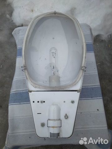 Фонарь уличного освещения