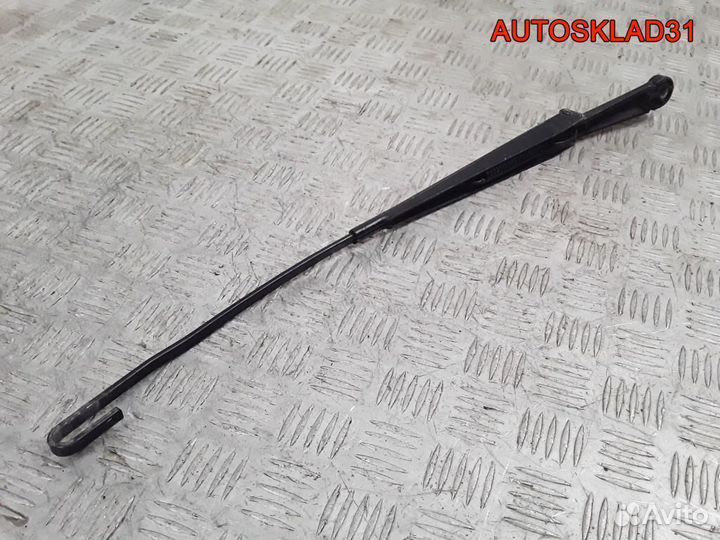 Поводок стеклоочистителя левый Opel Zafira A