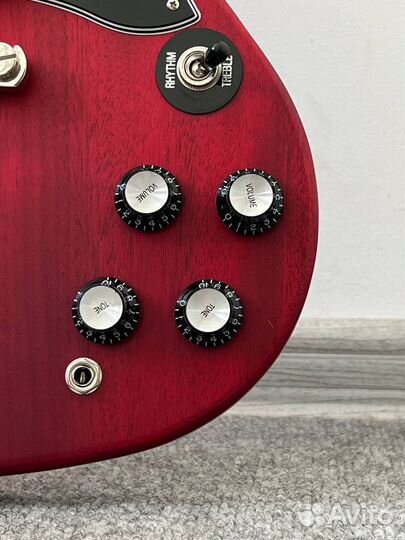 Epiphone SG Classic Worn P-90 Worn Cherry