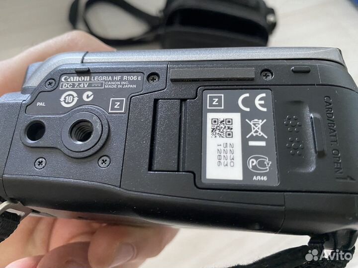 Видеокамера Canon legria HF R106