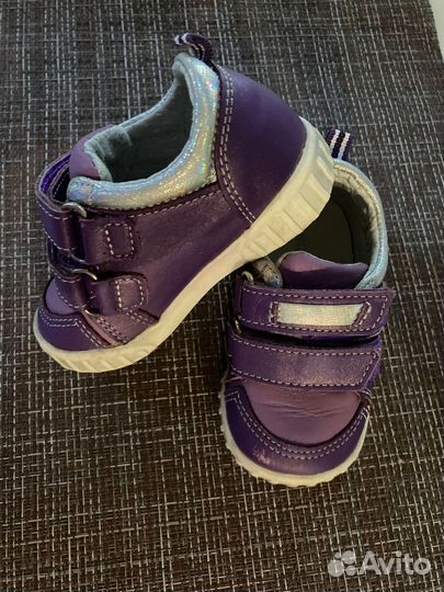 Кроссовки детские натуральная кожа 19